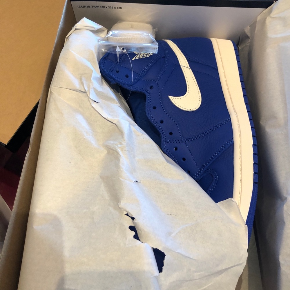 Air Jordan 1 retro high royal
